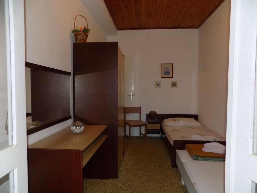 Borovik Guest House Živogošće Buitenkant foto